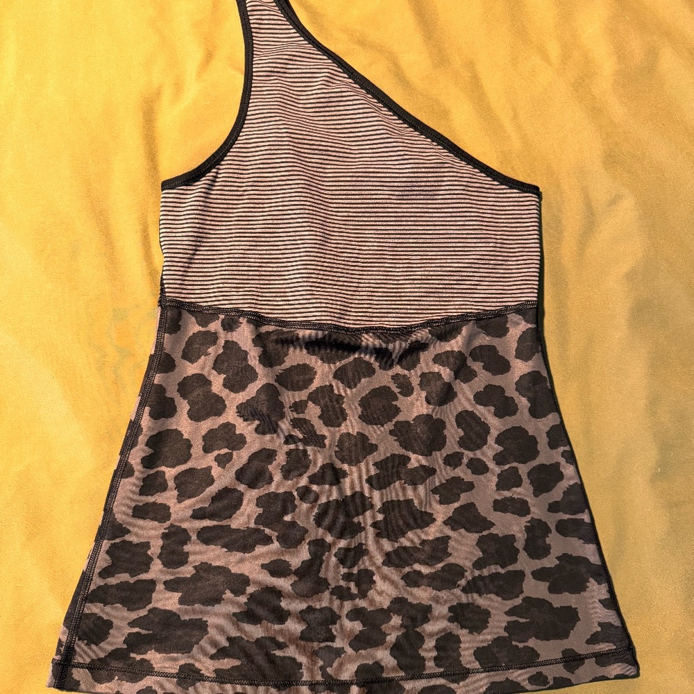 EUC - Lululemon one shoulder top